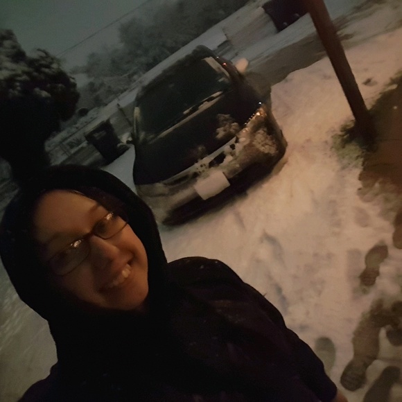 Meet your Posher, Connie - Picture 1 of 1